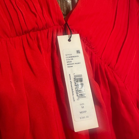 Elegant Red Women's Top - Picture 6 of 6